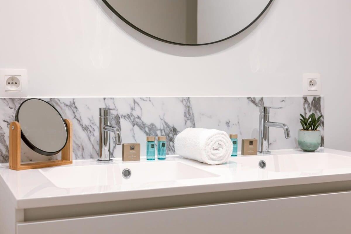 Huswell - Modern Apartment Located At Historical Main Square Antwerpen Ngoại thất bức ảnh