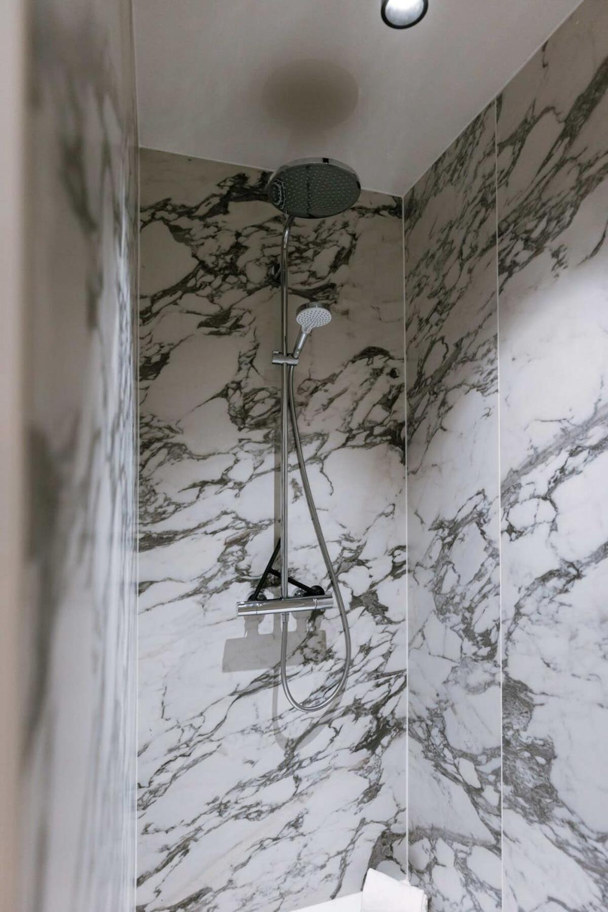 Huswell - Modern Apartment Located At Historical Main Square Antwerpen Ngoại thất bức ảnh